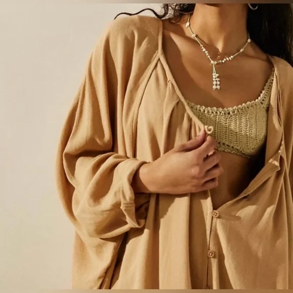 NWT. Free People Est What A Statement Tunic. Size XS. Oversized P2P 20” (fit M) - Picture 3 of 9